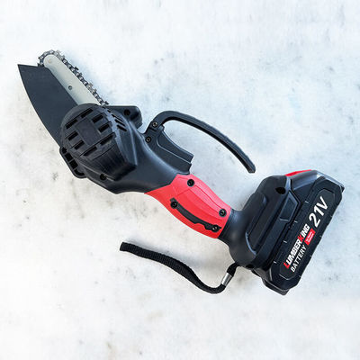 Portable Cordless Garden Woodworking Chainsaw Handheld Courtyard 4 Inch Chainsaw