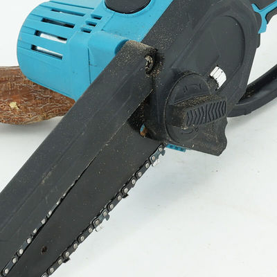 Lithium Battery Powered 6-Inch Charging Single Handheld Small Portable Electric Chainsaw For Cutting Trees