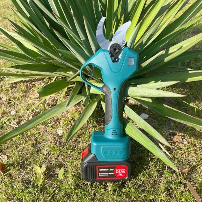Customization Mini Portable Lithium Electric Scissors Rechargeable Tree Trimmer