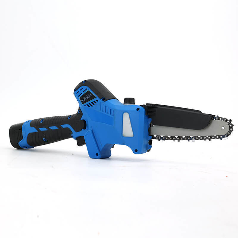 6 Inch Battery Chainsaw Cordless Pruning Saw with Brushless Motor and Oil Lubrication