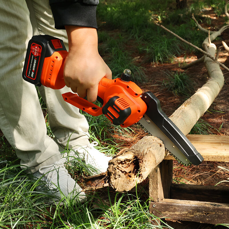 Cordless Rechargeable Mini Chainsaw 6 Inch Brushless Electric Chainsaw Battery Powered With Oiler